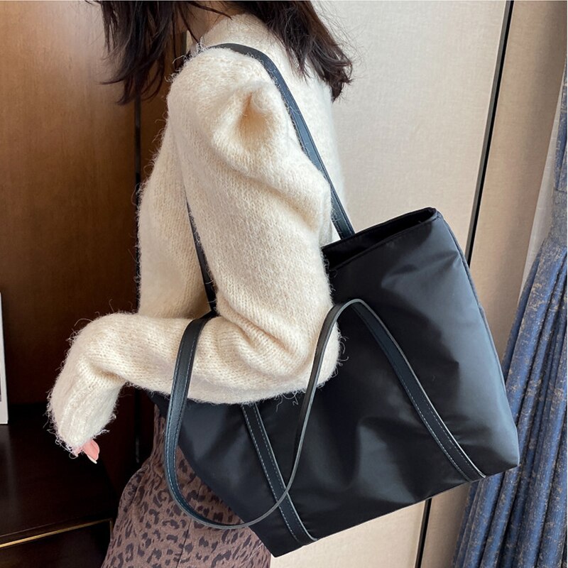 Simple Solid Color Shoulder Bag